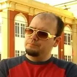 Portrait of Dan Lashley
