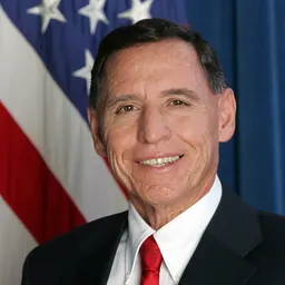 Portrait of Henry Lozano