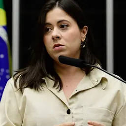 Portrait of Sâmia Bomfim