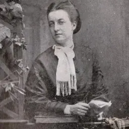 Portrait of Elise Sandes