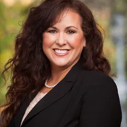 Portrait of Lorena Gonzalez