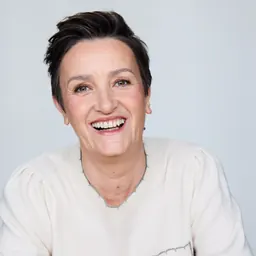Portrait of Liz Doran