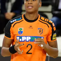 Portrait of Coralie Lassource