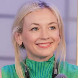 Portrait of Emily Kinney