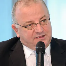 Portrait of Kenan Kolat