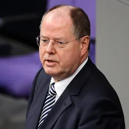 Portrait of Peer Steinbrück