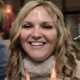 Portrait of Lindsay Mathyssen