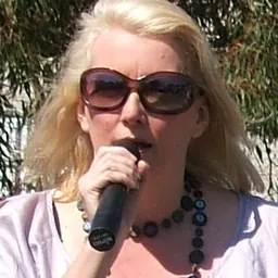 Portrait of Tammy Franks