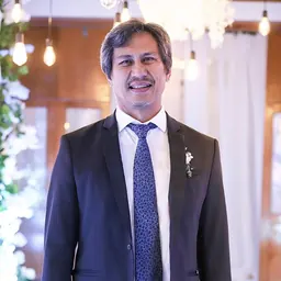 Portrait of Victor Yap