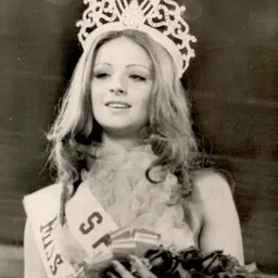 Portrait of Amparo Muñoz