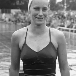 Portrait of Els van den Horn