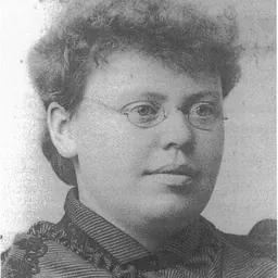 Portrait of Tessa Kelso