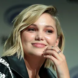 Portrait of Olivia Holt
