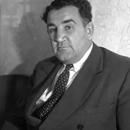 Portrait of Tom Kennedy