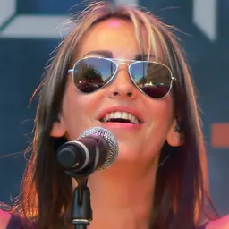 Portrait of Natalie Appleton