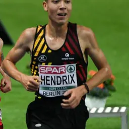 Portrait of Robin Hendrix