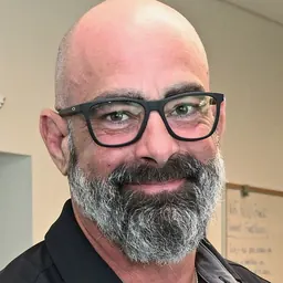 Portrait of Matt Hanna