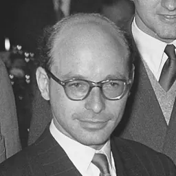 Portrait of David Bronstein