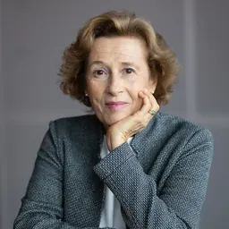 Portrait of Julia Navarro