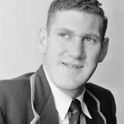 Portrait of Chris de Nysschen