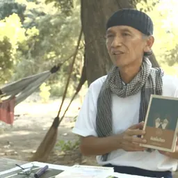 Portrait of Saksiri Meesomsueb
