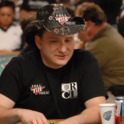 Portrait of Andy Bloch