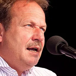 Portrait of Frank Bsirske
