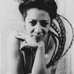 Portrait of Elsie Houston