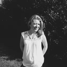 Portrait of Evie Woods