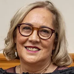 Portrait of Linda Tuhiwai Smith