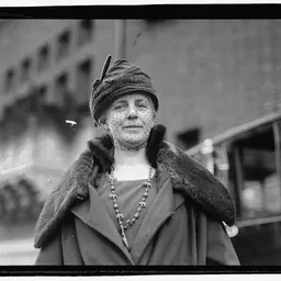 Portrait of Carolyn Harding Votaw