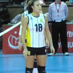 Portrait of Gizem Giraygil