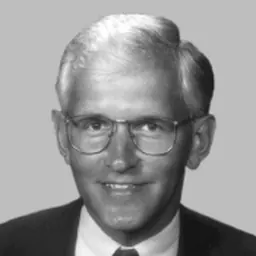 Portrait of Steve Gunderson