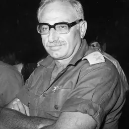 Portrait of Yona Efrat