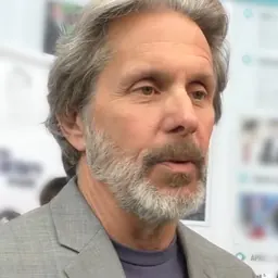 Portrait of Gary Cole