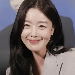 Portrait of Han Seon-hwa