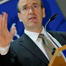 Portrait of Terry Leahy