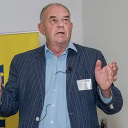 Portrait of Jeff Grant