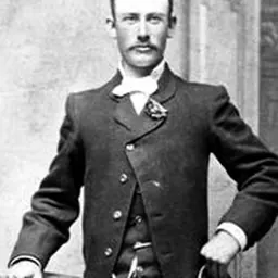 Portrait of Dale Williams