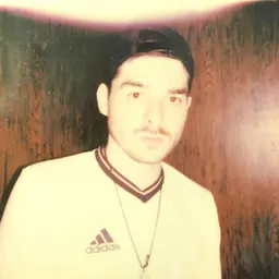 Portrait of Alex Kazemi