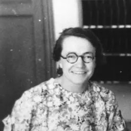 Portrait of Bernadette Cattanéo
