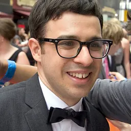 Portrait of Simon Bird