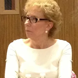 Portrait of Julie Harhart