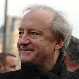 Portrait of Hubert Védrine