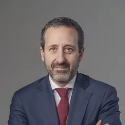 Portrait of Robert Mardini