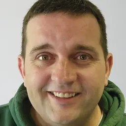 Portrait of Derek Murray