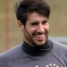 Portrait of Javi Martínez