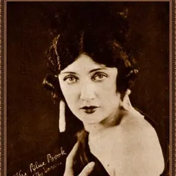 Portrait of Shannon Day