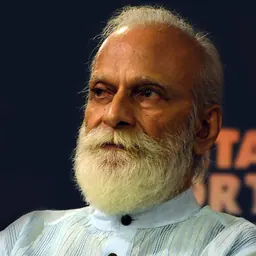 Portrait of Raghavan Alingkil