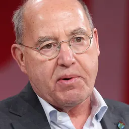 Portrait of Gregor Gysi